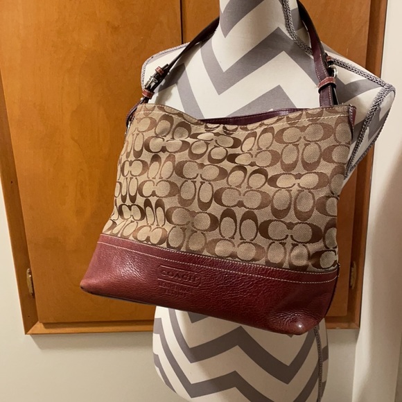 Coach Handbag - Picture 2 of 12